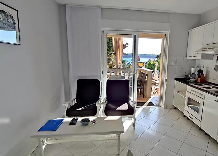 Apartment Frankic Rab Town