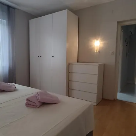Frankic Apartment