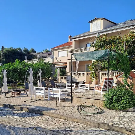 Frankic Apartment Rab Town