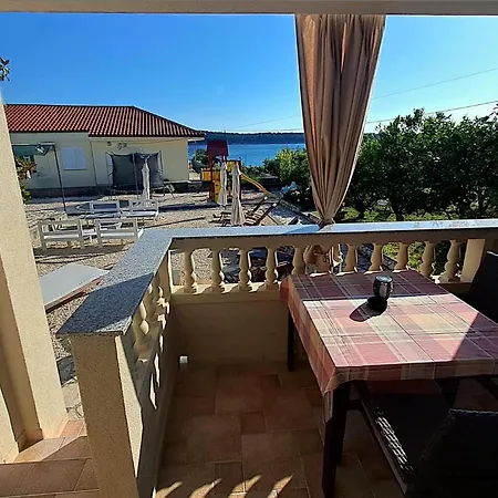 Frankic Apartment Rab Town