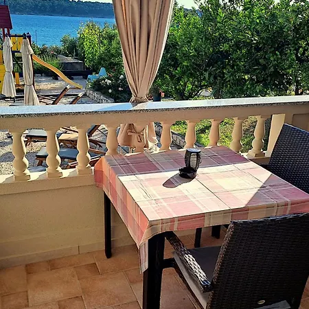Frankic Apartment Rab Town