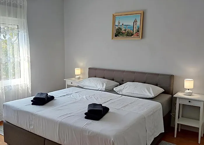 Apartments Frankic *