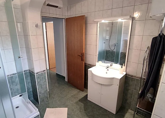 דירה Apartments Frankic ראב